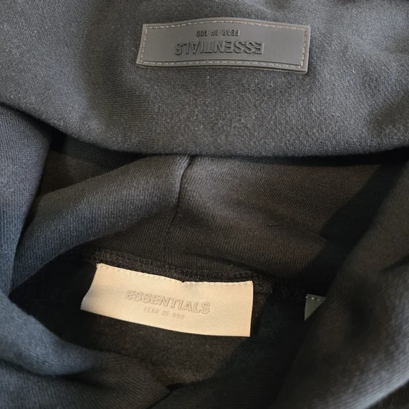 Essentials Fear of God Hoodies - Black Hoodie - Picture 5 of 7
